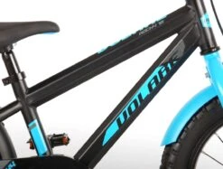Volare Rocky Kinderfiets - 16 Inch - Zwart Blauw - 95% Afgemonteerd - Prime Collection 21 Volare Rocky Kinderfiets - 16 Inch - Zwart Blauw - 95% Afgemonteerd - Prime Collection -Professionele Winkel Voor Fietsuitrusting 1200x910