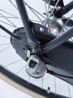 Cortina U4 - Stadsfiets - D50 - Jet Black Matt - R3 -Professionele Winkel Voor Fietsuitrusting 899x1200 2